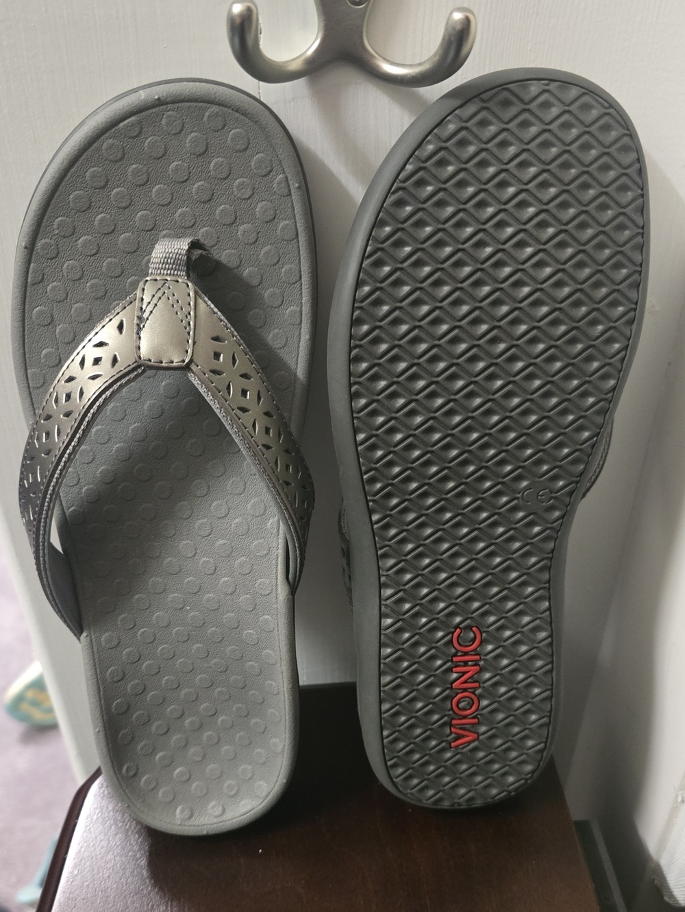 Vionic Metallic Gray Laser-Cut Thong Sandals